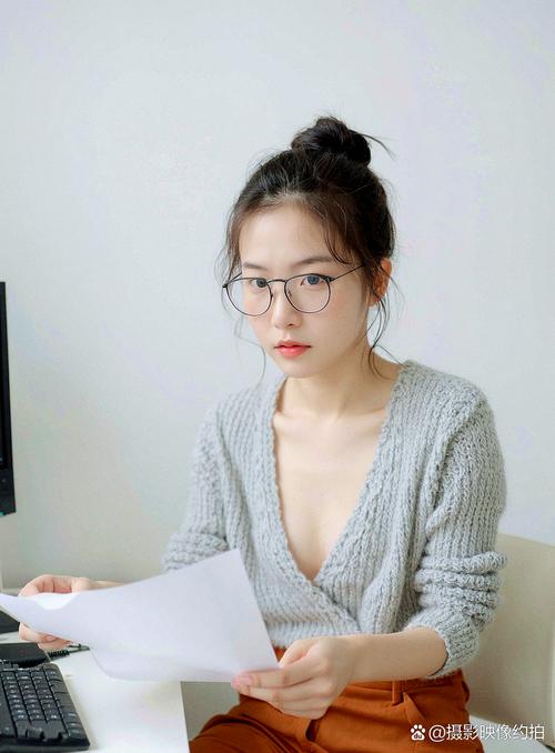 性感办公室下载途径解析：如何安全获取优质内容