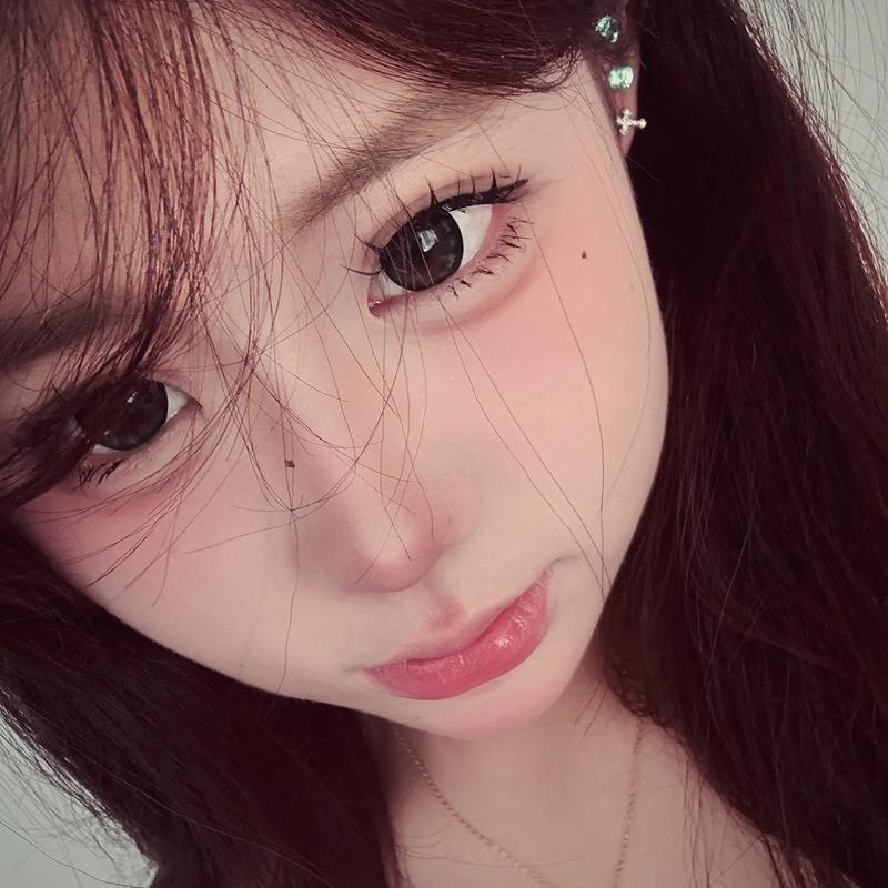 脆弱的女性更新日志：绅士游戏中的角色分析与演变