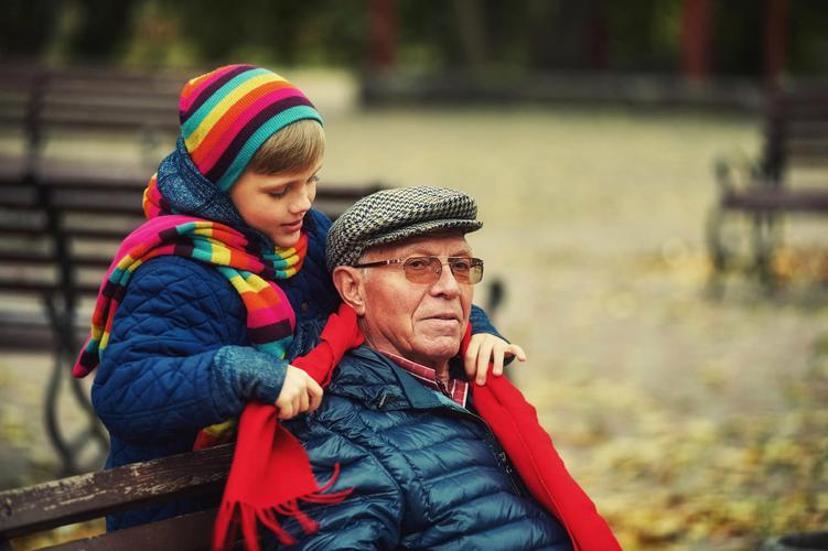 如何下载和安装“祖父的遗产竟然是秘密组织”游戏(安卓端)
