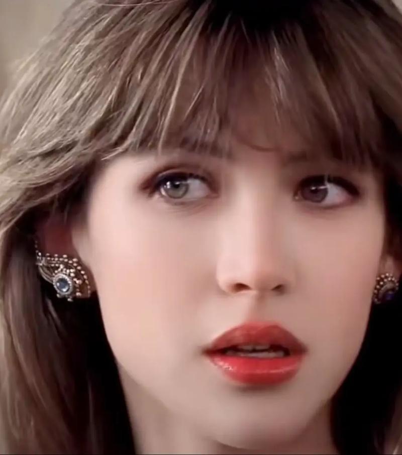 最强乳交达人·苏菲最新版本获取及使用教程